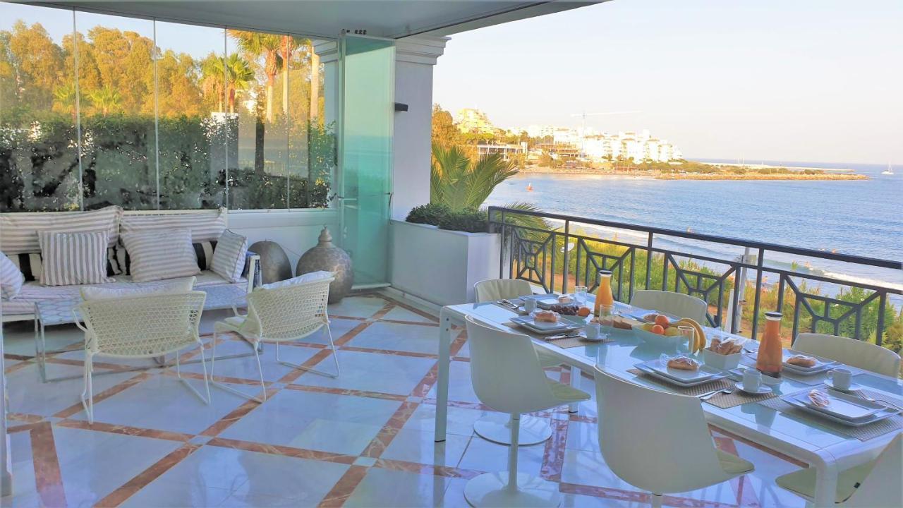 Luxury Apartment Frontal Beach In Doncella Beach Estepona Exterior photo