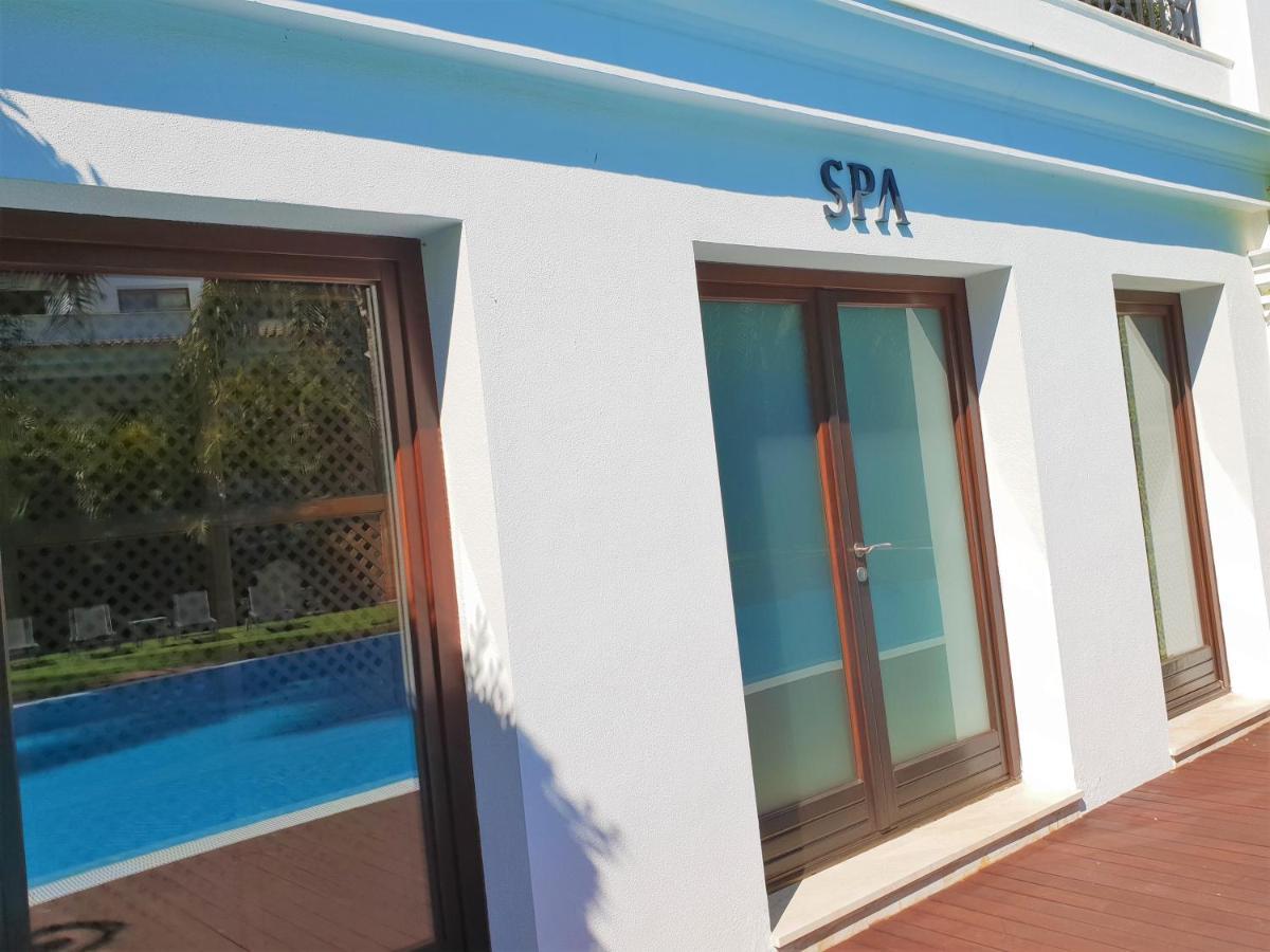 Luxury Apartment Frontal Beach In Doncella Beach Estepona Exterior photo