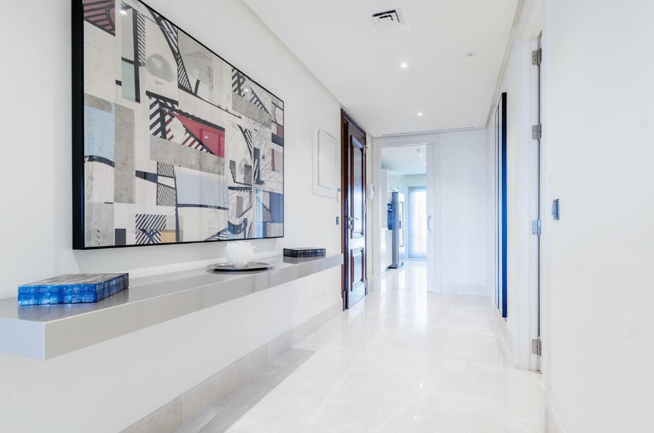 Luxury Apartment Frontal Beach In Doncella Beach Estepona Exterior photo